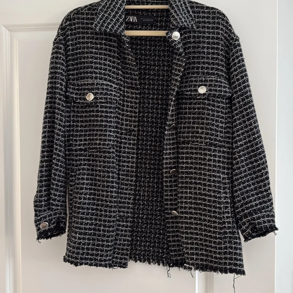 Zara Black and White Shacket - Picture 3 of 5